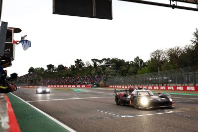 Toyota Gazoo Racing #7, M. Conway/K. Kobayashi/N. de Vries, Imola 6 Hours winners